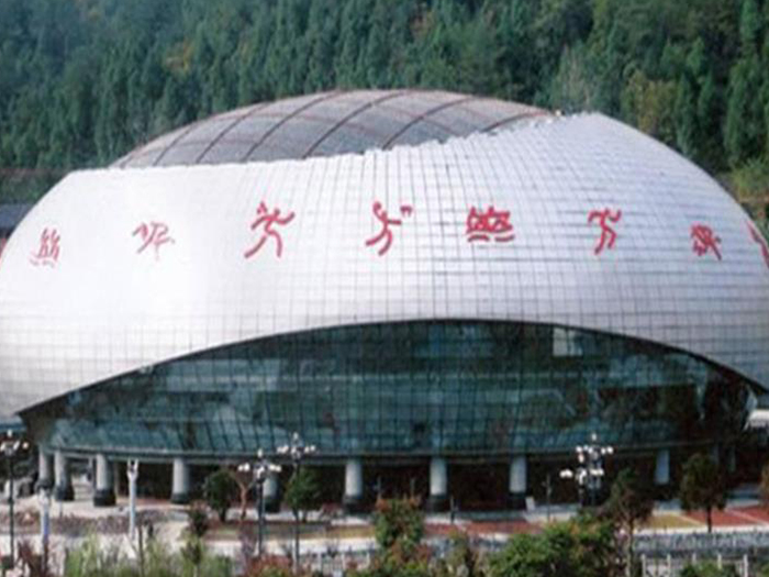 句容体育中心球形网架加工安装